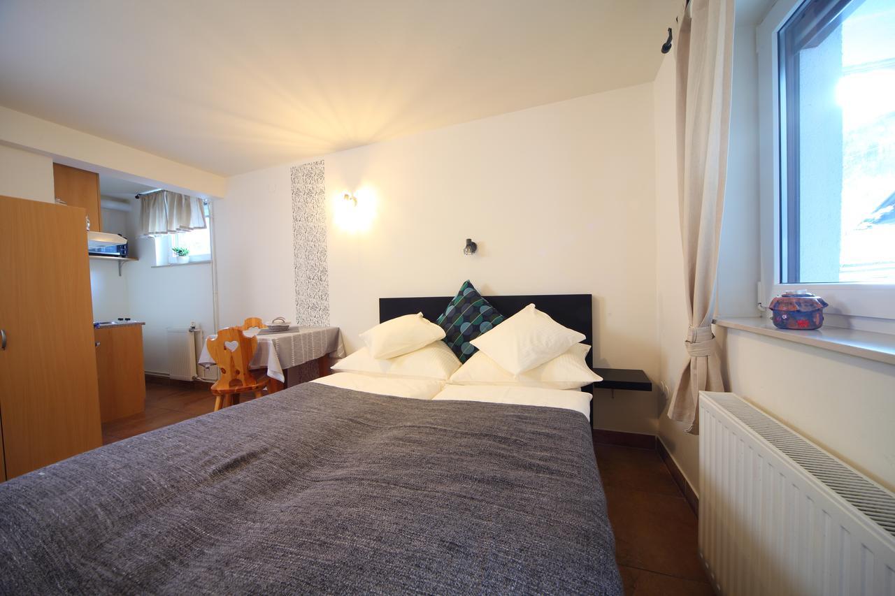 Apartments And Rooms Jozica Kranjska Gora Kültér fotó
